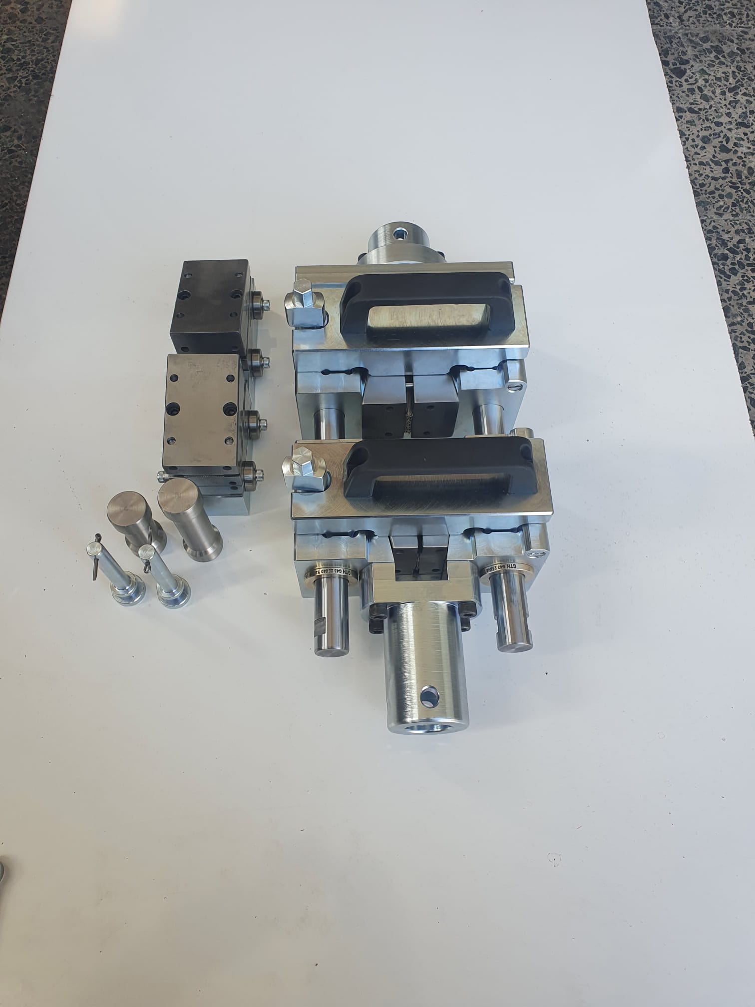 ASTM D3410 Test Fixture 6