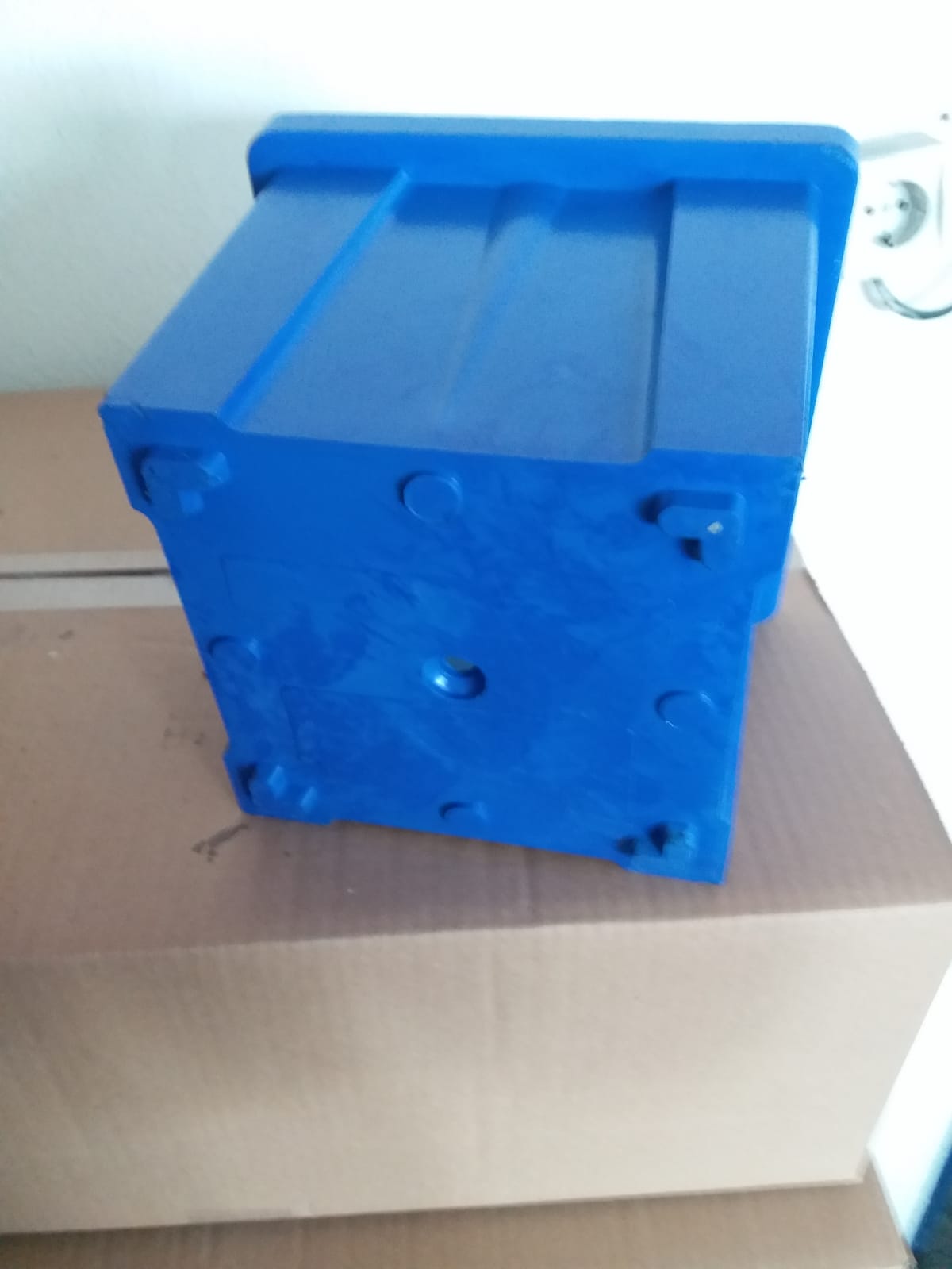 Plastic cube mould 150 mm