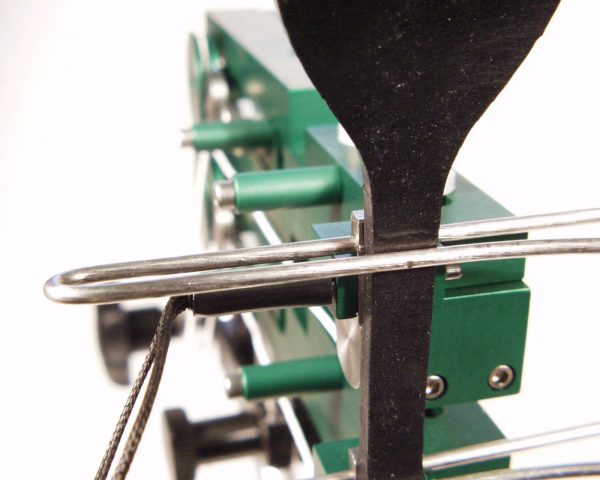 elastomer and rubber testing extensometer Model 3800 detail of specimen attachment